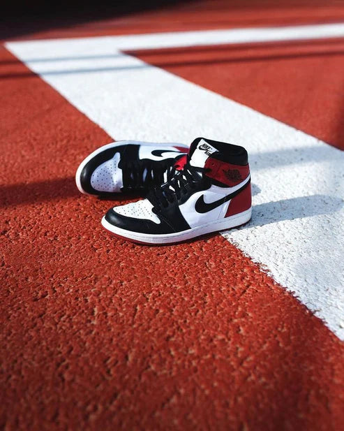 jordan 1 toe black